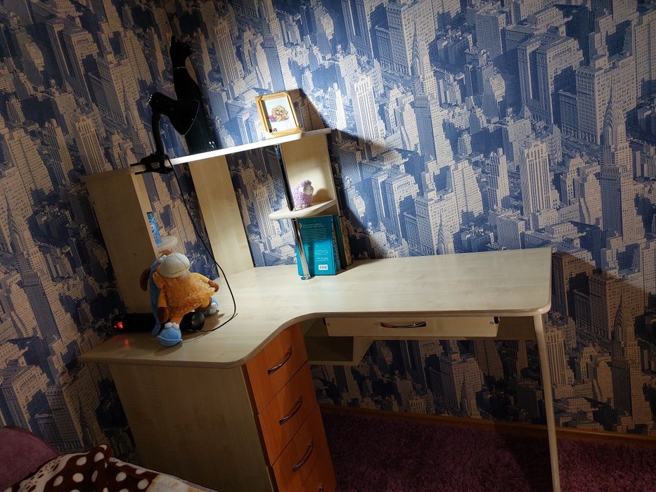 Стол угловой с полками и ящиками