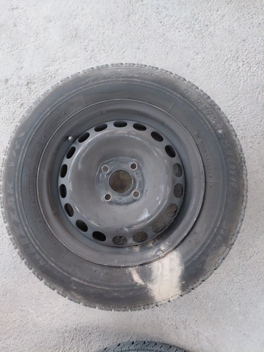 Зимние шины на липучке.