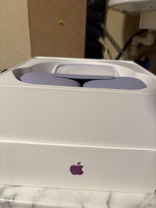 Apple AirPods Max – Culoare Mov (Purple) – Stare Excelentă