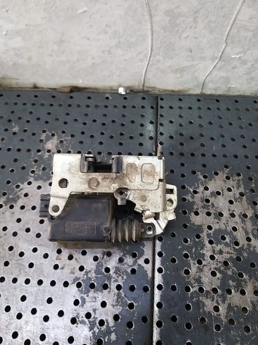 Broasca usa stanga spate dacia logan ls facelift