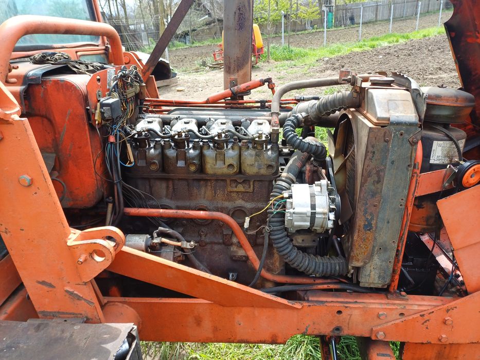 Vând tractor 65 cai