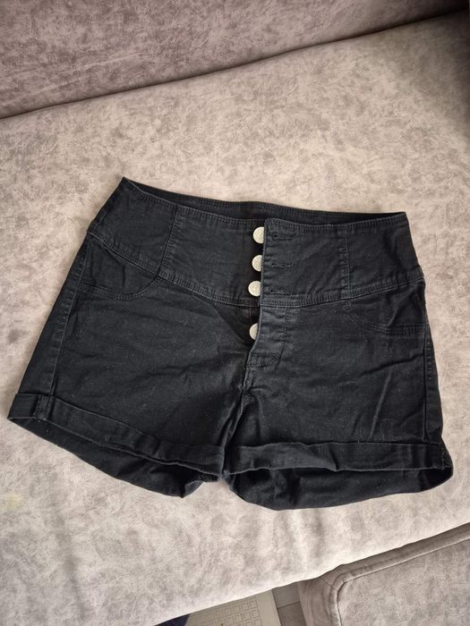 Дамски къси гащи