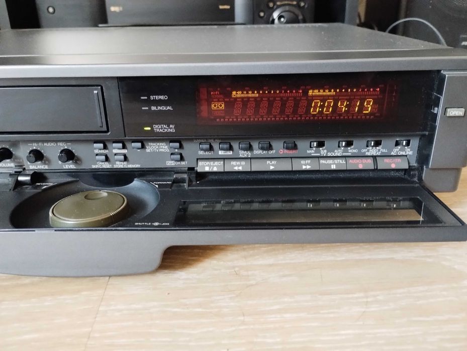 Videorecordere JVC, HR-S6800 si HR-D980
