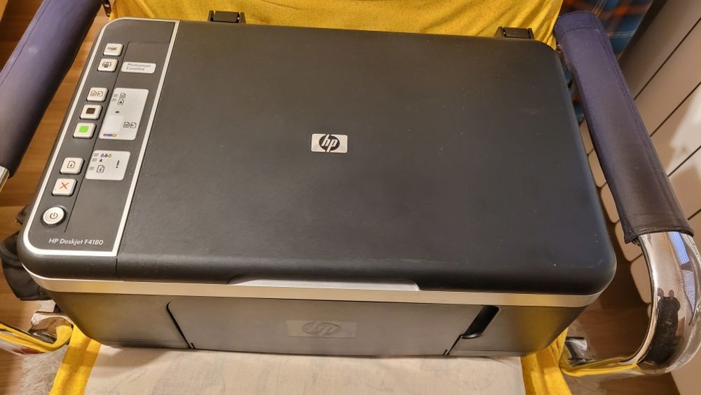 Multifuncțional HP F4180
