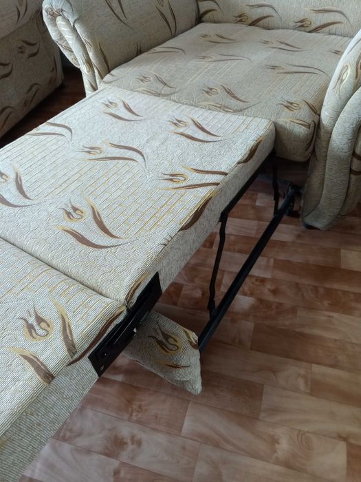 Мягкий уголок (диван+кресло)