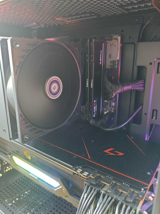 Gaming PC с Ryzen 9 7900/ 32GB DDR5/ RX 6800 XT 16GB/ 512GB/ 850W