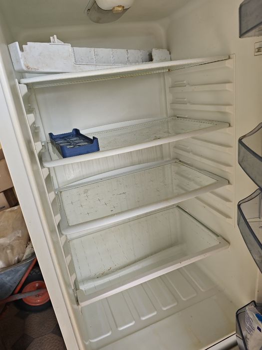 Тоңазытқыш,  Холодильник.