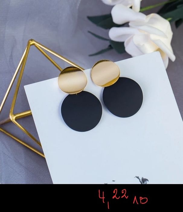 Различни видове обеци