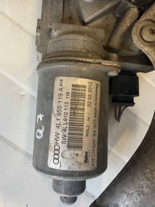 Механизъм чистачки Ауди Кю 7 2005-2008г/ mexanizam chistachki Audi Q7