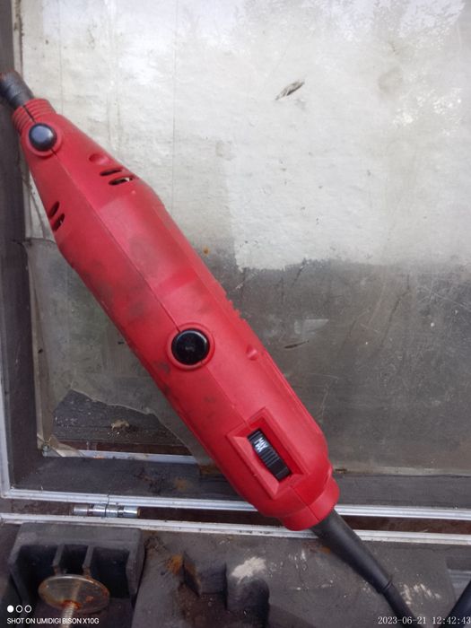 Продам бор машину за 15000 тг.