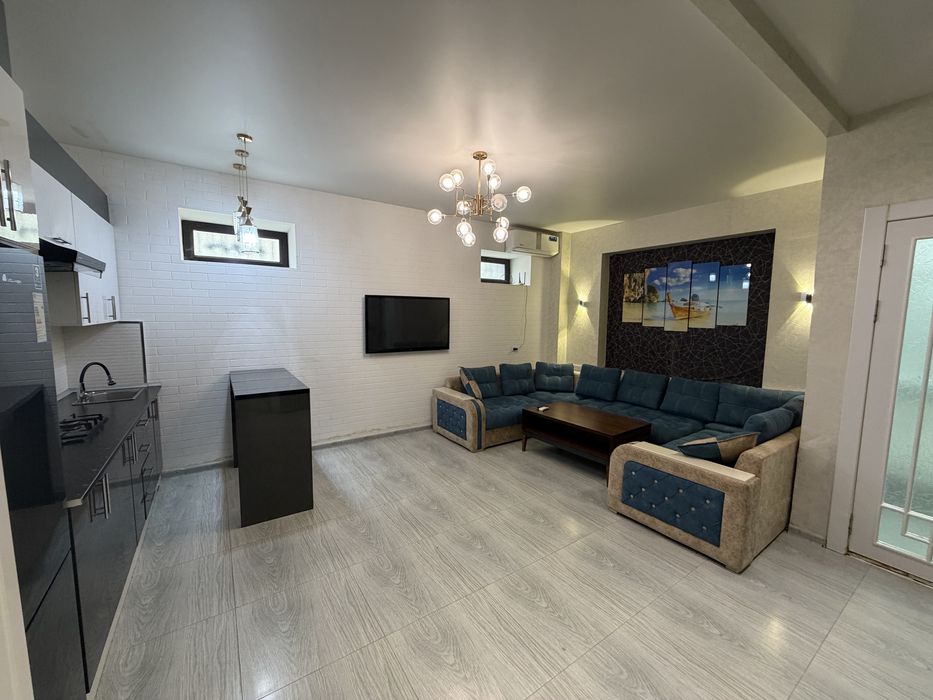 Продаётся полуподвальное помещение студия 50 м2 вокзал  шоколадка