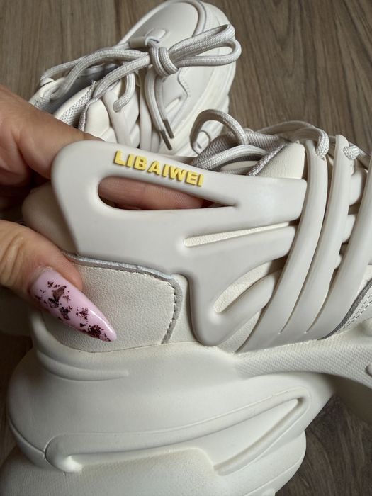 Дамски сникърси с ортопедична стелка бежови LIBAIWEI ! 39 н