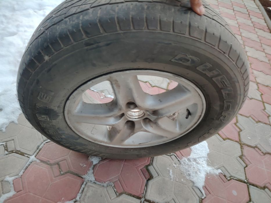 Запаска на лексус.