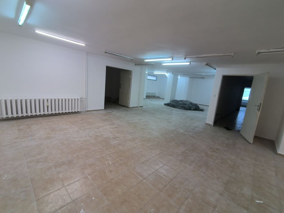 Отдава под наем Ателие