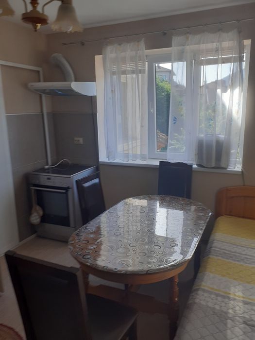 Дава се под наем Етаж от къща в Смолян, Горно Райково - 120 кв.м за 255 € - Снимка #3