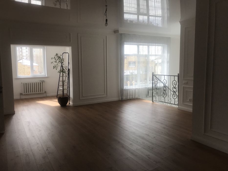 Продам коттедж с общежитием