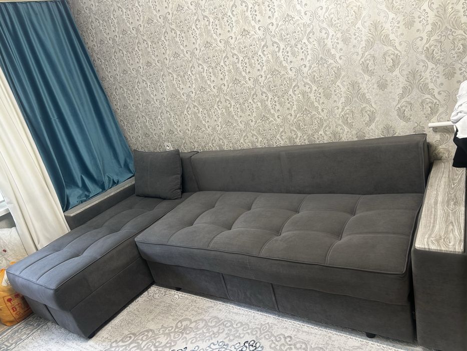 Продам диван в отличном состояний