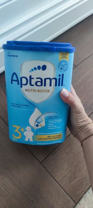 Lapte praf Aptamil 3+