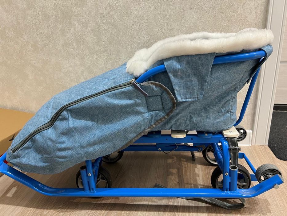 Продам санки в хорошем соcточнии