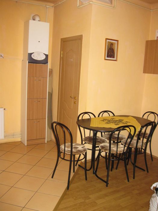 Apartament 2 camere spațios, etaj 1, zonă liniștită – Târgu Mureș