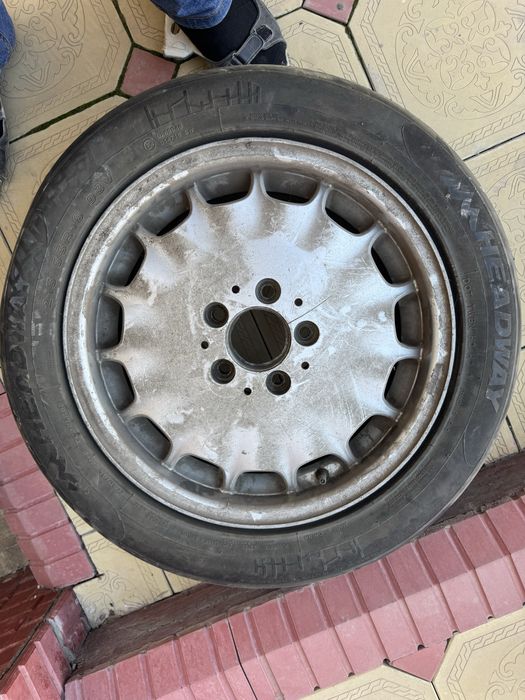 Шины 4 штуки б/у R16 и диск 1 шт Мерседес бенц