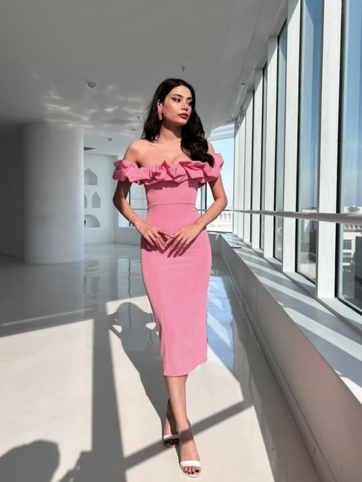 Красива дамска рокля