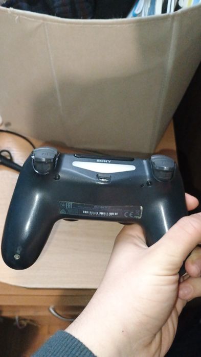 Джойстик за плейстейшън 4