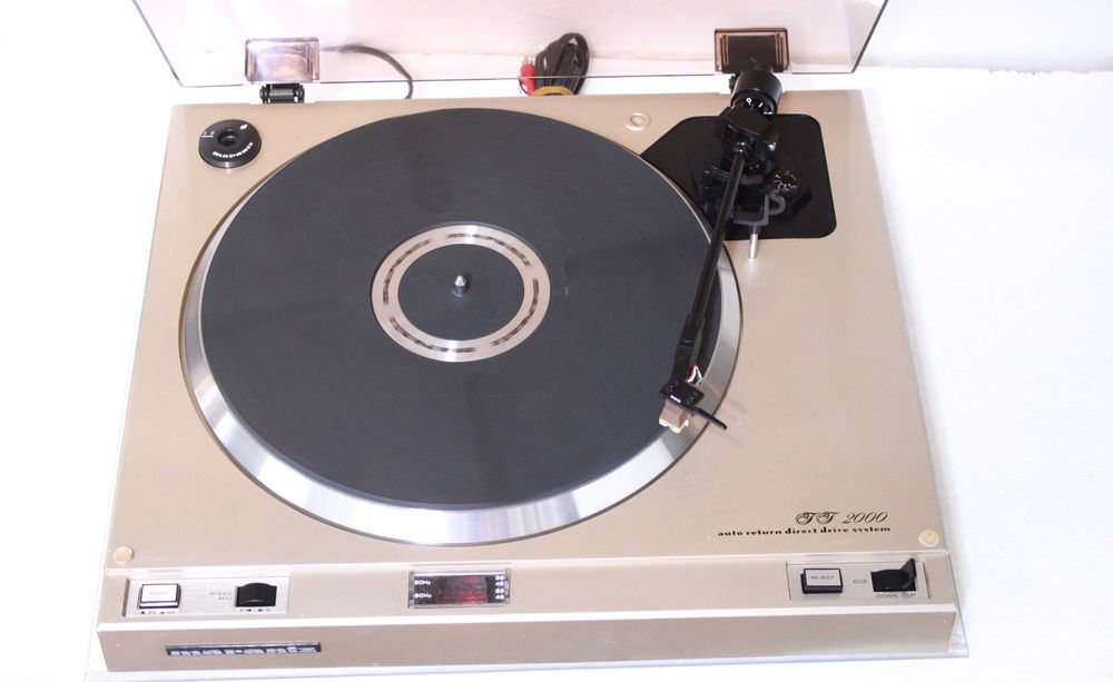 Pick up Marantz TT 2000.
Pick up Marantz TT2000(Shure).