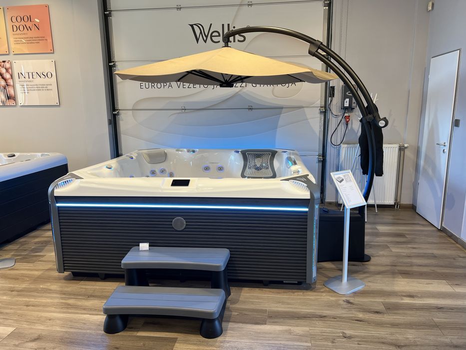 Jacuzzi Elbrus Life Deluxe - Minipiscina Wellis