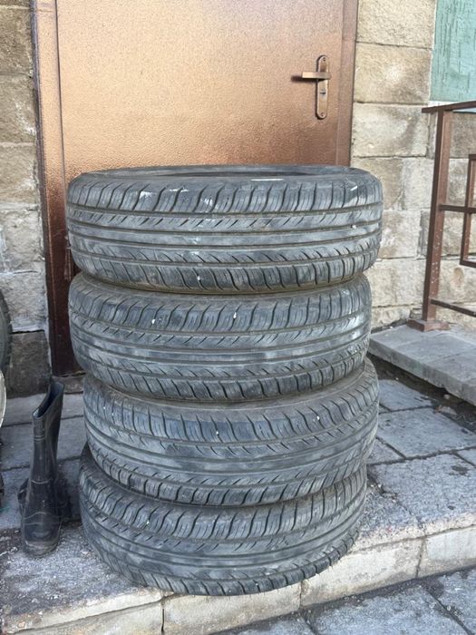 Шины летние продам