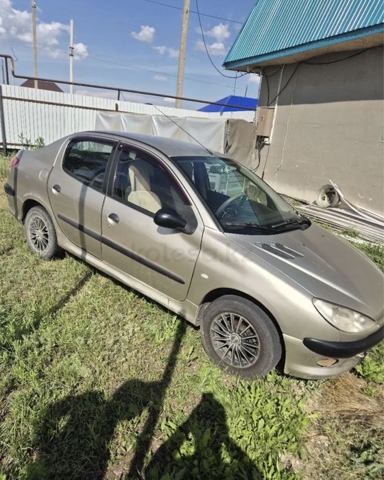 Peugeot 206 Sedan