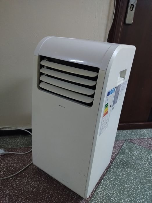 Aparat aer conditionat portabil 9000btu - stare buna