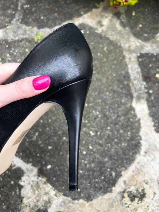 Guess черни обувки