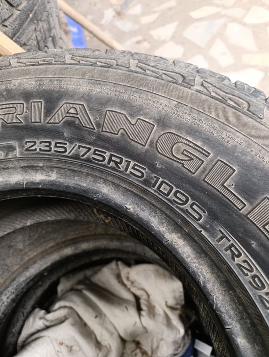 Резина на делику джип