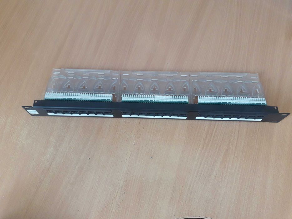 Патч-панель 19", 1U, 24 порта Eurolan 27B-X844