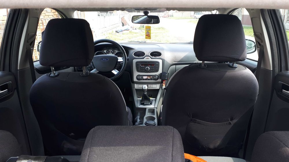 Ford Focus 1.6, хечбег, 100к.с.