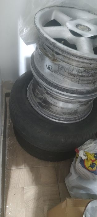 Jante aluminiu sunt date jos de pe BMW e46 R15