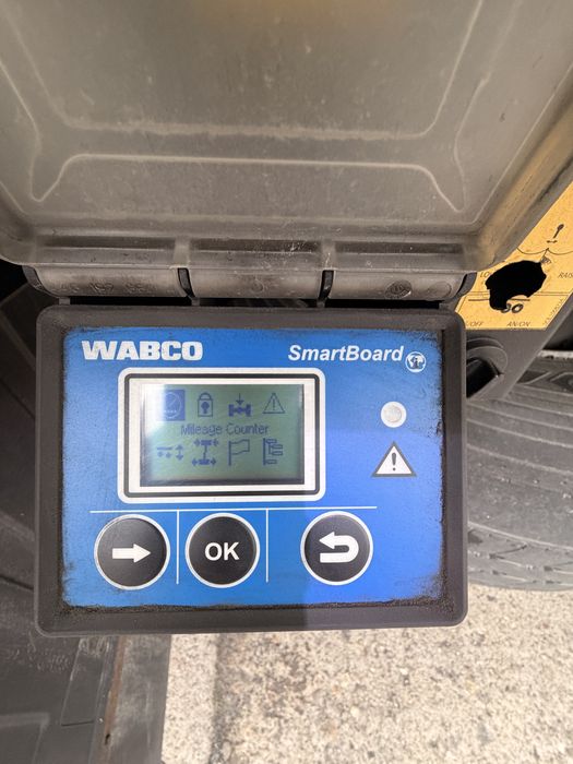 Vand DAF XF105  Euro5 si Semiremorca Schimtz 2016