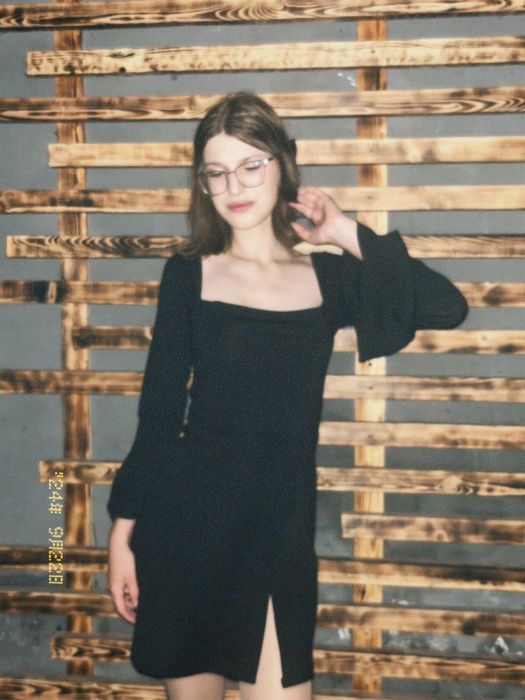 Продам , платье мини