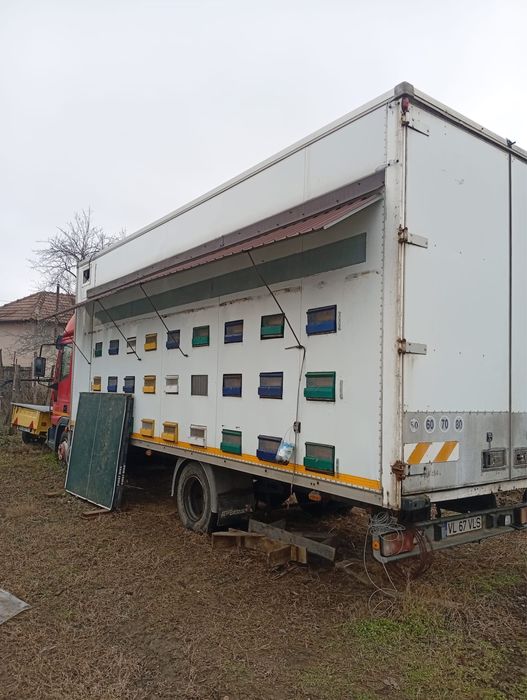 Camion apicol  Iveco