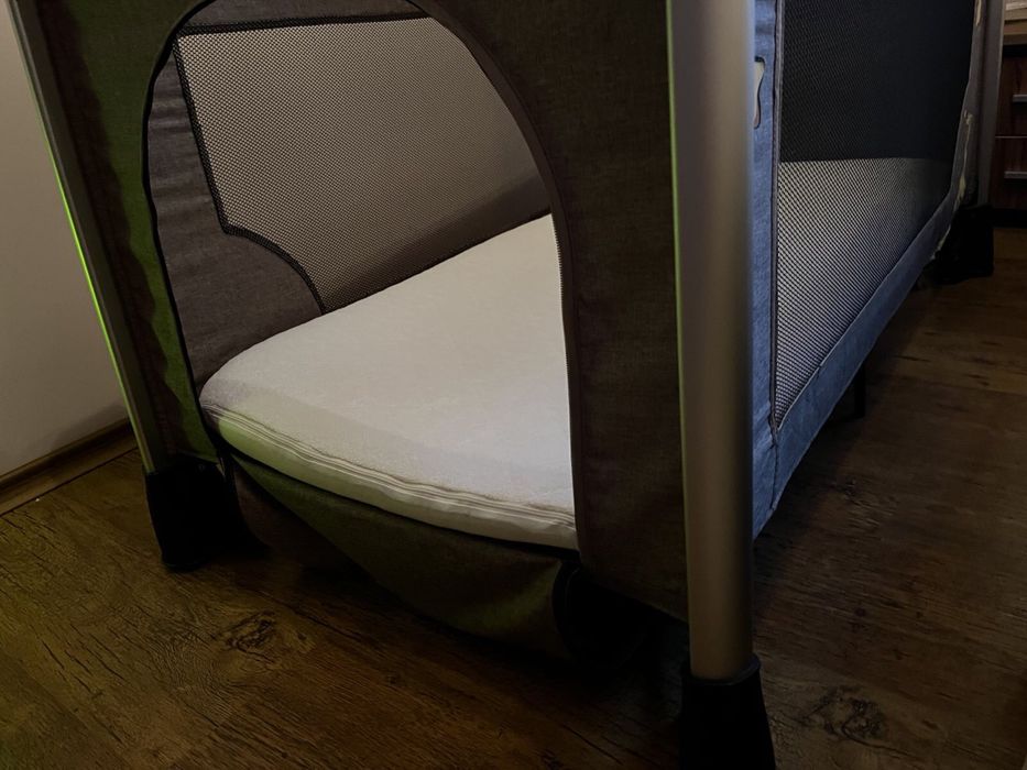 Детска кошара Kangaroo на две нива + матрак от мемори пяна