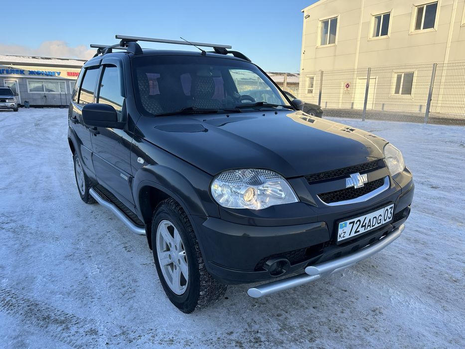 Нива Шевроле в родном окрасе