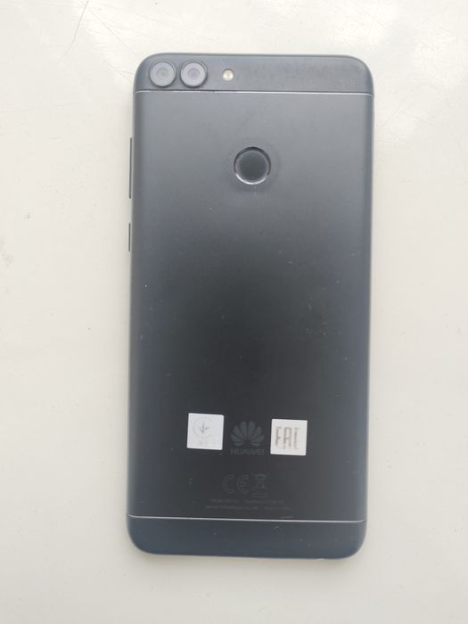 Телефон Хуавей Р-СМАРТ