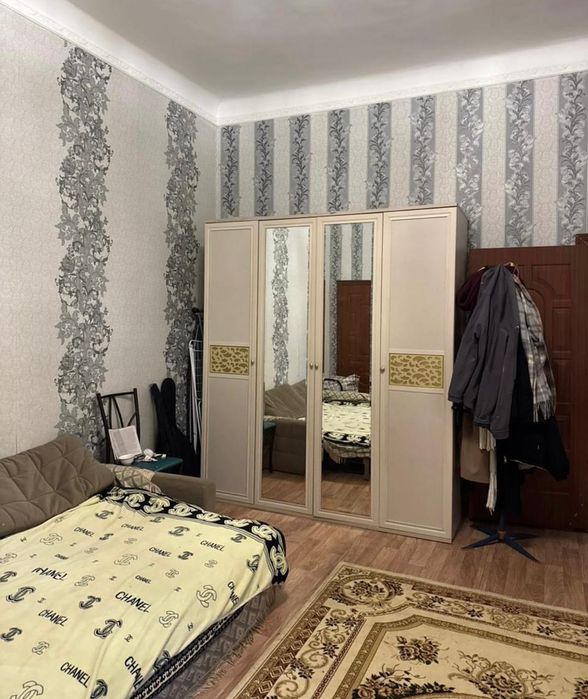 Продам 1 комнатную  квартиру
