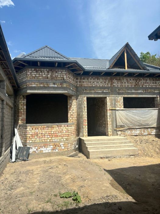 Срочно продается дом в состоянии коробка