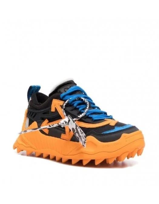 **Haine de la cele mai inalte brand-uri de lux**doar aici