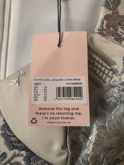 Vand rochie missguided noua cu eticheta