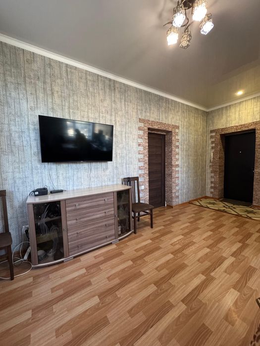 Продам 2х комн квартиру район Апрель