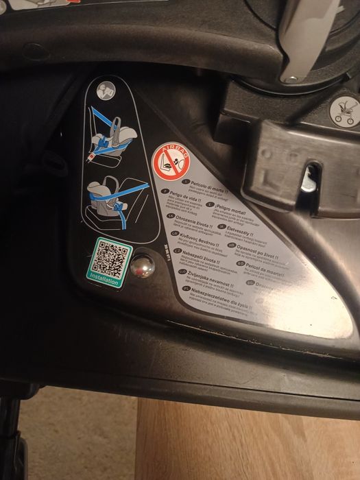 Britax Römer Baby-Safe Plus SHR II + 2 ISOFIX бази