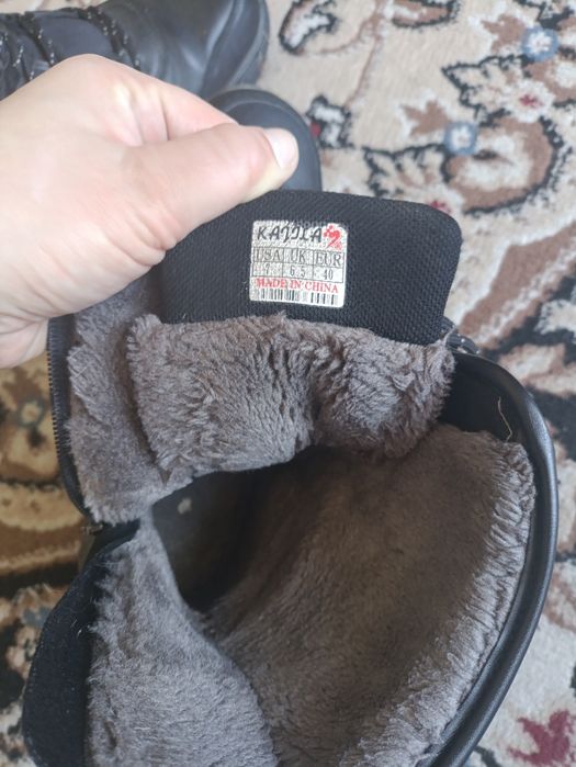 Срочно продам почти новые сапоги